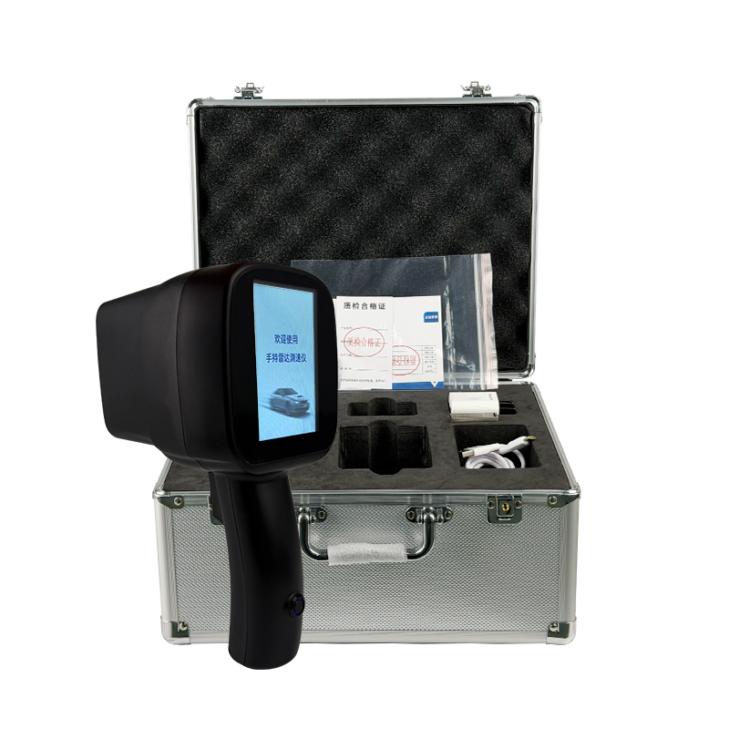 移動(dòng)雷達(dá)測(cè)速儀